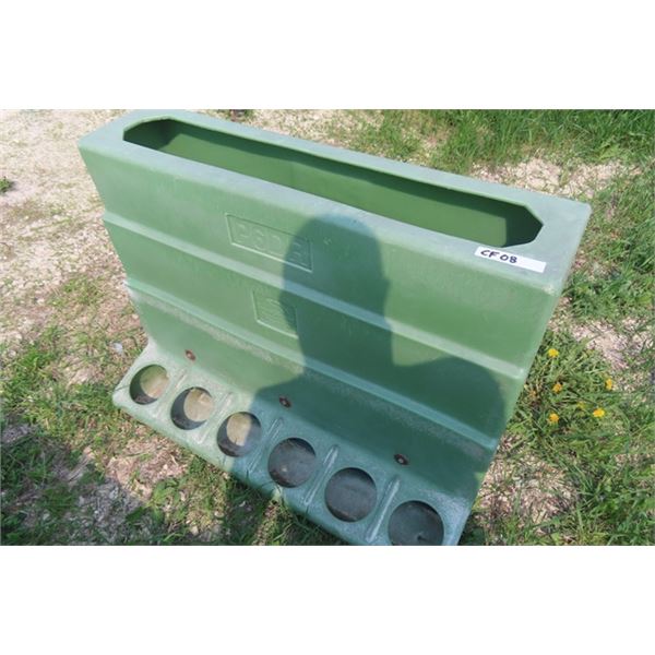 Prime Pride P6DR Poly Bulk Feeders - 6 Slots per Side - 25" x 26" x 36"