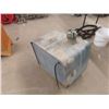 Image 3 : Metal Fuel Tank 15" x 20" x 22"