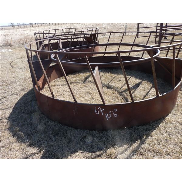 Hay saver round Bale feeder