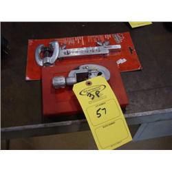 PIPE CUTTERS & FLARING TOOL