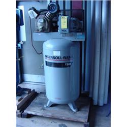 INGERSOL RAND 5 HP VERTICAL AIR COMPRESSOR