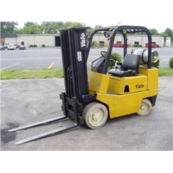 YALE FORK LIFT