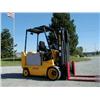 Image 1 : 1999 HYSTER 5,000lb Fork Lift