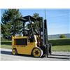 Image 1 : 1999 HYSTER 10,000lb Fork Lift