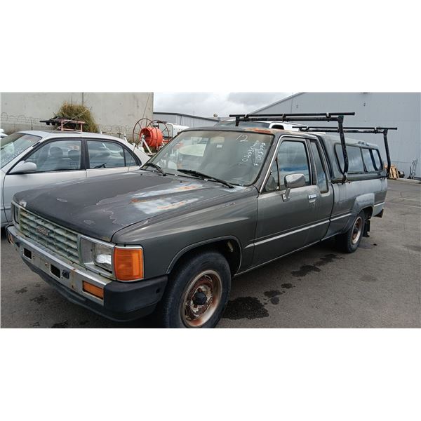 1986 Toyota Pickup Deluxe