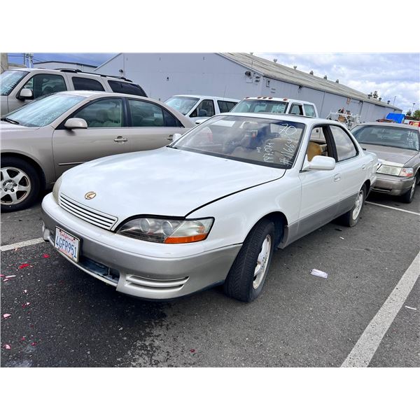 1995 Lexus ES 300