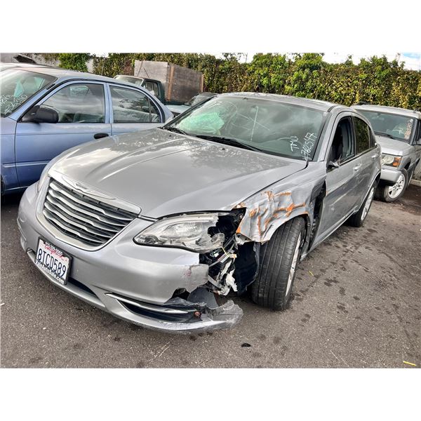 2013 Chrysler 200 Touring