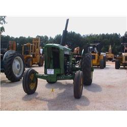 JOHN DEERE 1010 FARM TRACTOR