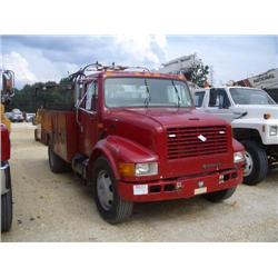 1995 INTERNATIONAL 4700 SERVICE TRUCK