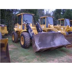 JOHN DEERE TC44H RUBBER TIRED LOADER