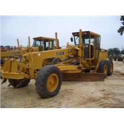 JOHN DEERE 770B MOTOR GRADER