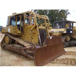 CAT D6H CRAWLER TRACTOR
