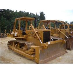 KOMATSU D53A CRAWLER TRACTOR