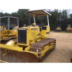 KOMATSU D31P-18 CRAWLER TRACTOR