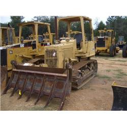 CAT D3B CRAWLER TRACTOR