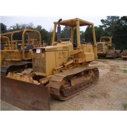 KOMATSU D31-16 CRAWLER TRACTOR