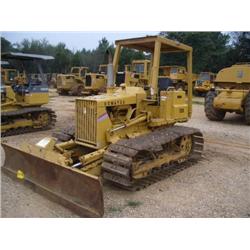 KOMATSU D20-P-5 CRAWLER TRACTOR