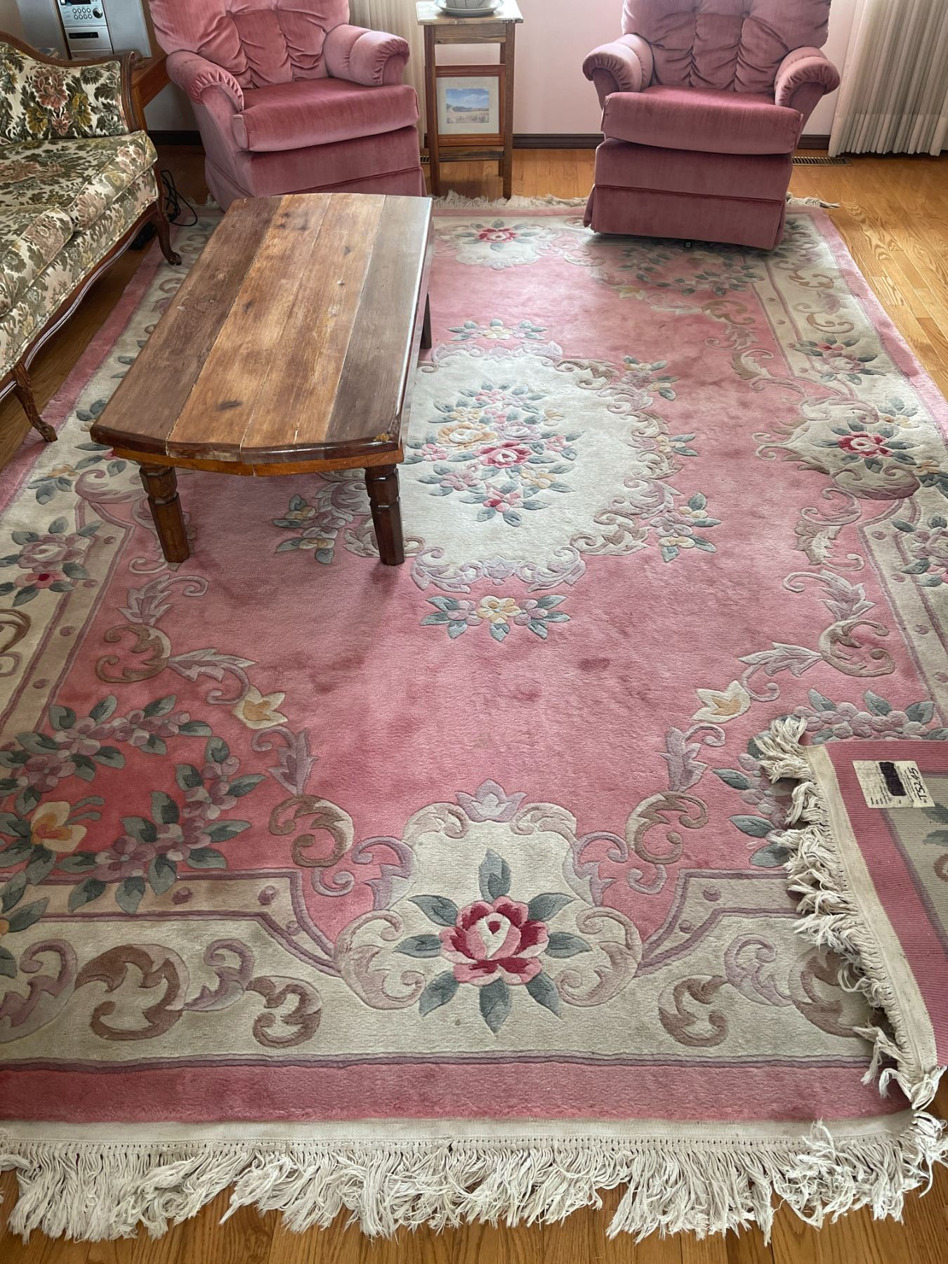 Hand Knotted Pink Rose Wool Area Rug - Beck Auctions Inc.