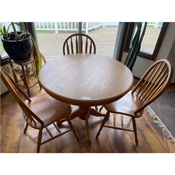 Country Oak Dining Table with Three Mtching Chairs