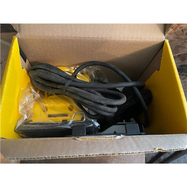 Dewalt DW411 Pawn Spring Sander