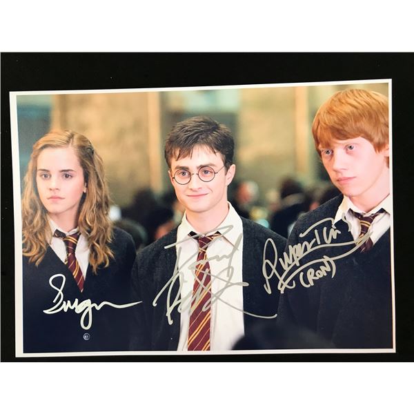 HARRY POTTER CAST SIGNED 8 X 10 (RA COA)