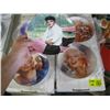 Image 2 : 6 COLLECTABLE PLATES: 5 MARILYN MUNROE & 1 ELVIS PRESLEY