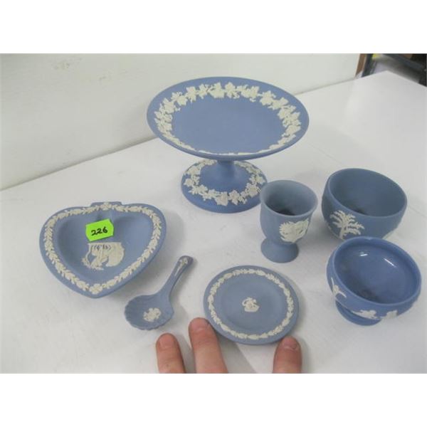 7 PIECES OF WEDGEWOOD