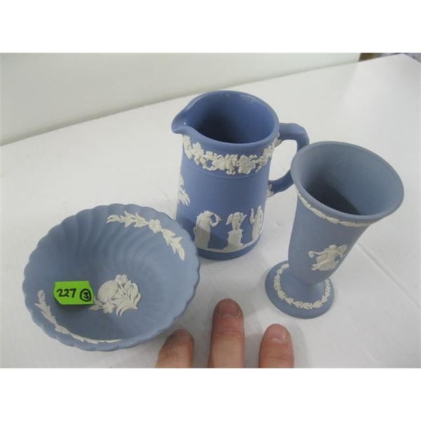 SM. CREAMER, VASE & DISH