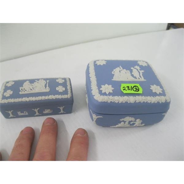 2 SM. WEDGEWOOD LIDDED CONTAINERS