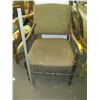 Image 1 : WOOD FRAME UPHOLSTERED CHAIR