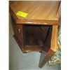 Image 2 : SM. WOODEN TABLE & END TABLE