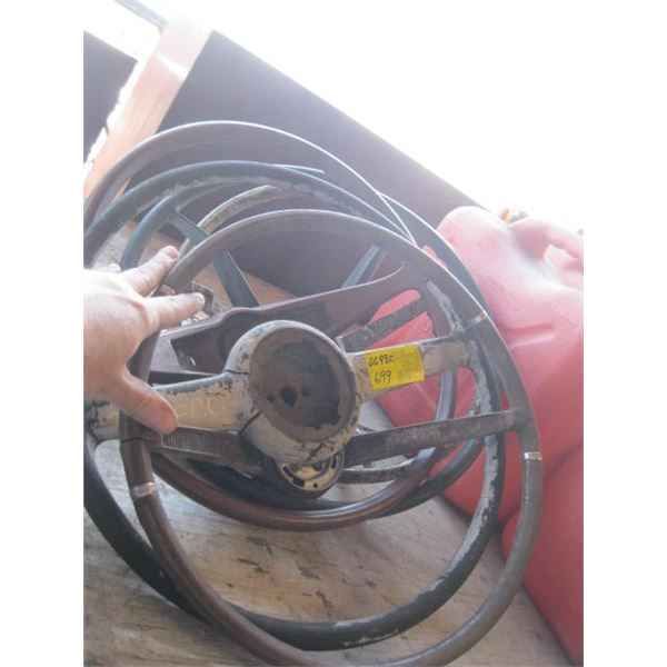 5 STEERING WHEELS
