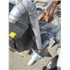 Image 2 : PELLET STOVE W/PIPE