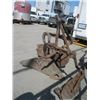 Image 2 : ANTIQUE 2 BOTTOM PLOW