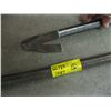 Image 2 : PRY BAR & A CROW BAR