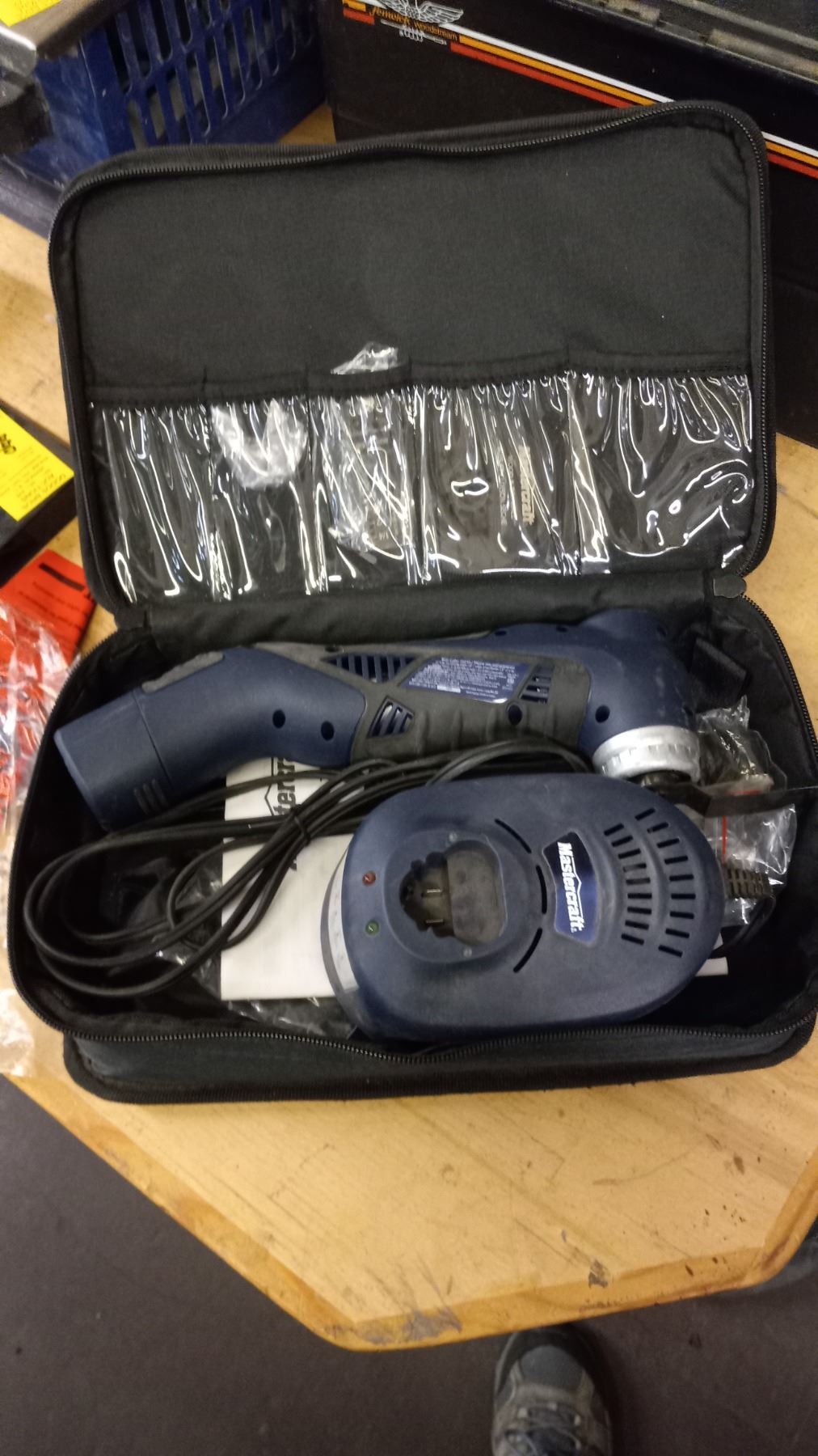 MASTERCRAFT CORDLESS MULTI CRAFTER TOOL