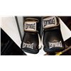 Image 2 : PAIR OF EVERLAST BOXING GLOVES