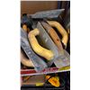 Image 2 : BOX OF TILE TROWELS