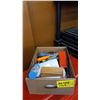 Image 1 : MISC. CUTTER KNIVES, SPATULAS, RAZOR BLADES, ETC.