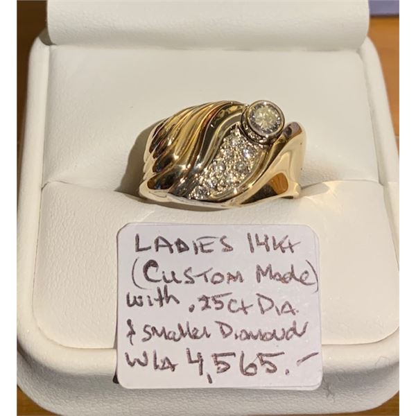 LADIES 14KT RING (CUSTOM MADE) W/.25CT DIAMOND & SMALLER DIAMONDS W/A $4,565. - SZ 8