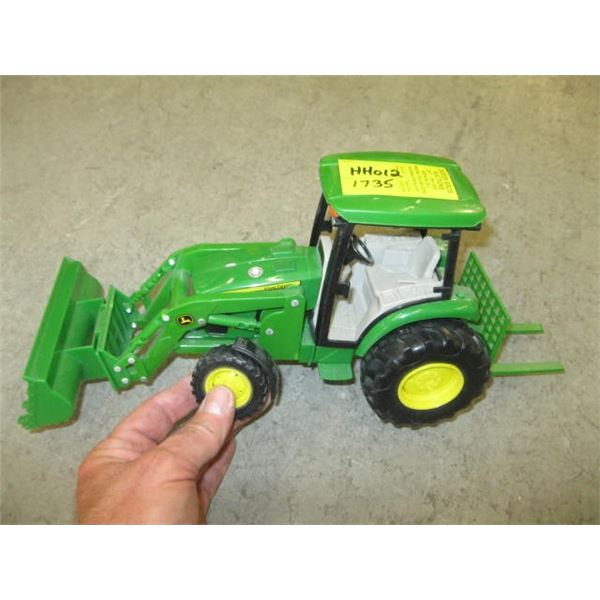 PLASTIC JOHN DEERE TRACTOR W/FRONT END LOADER & KERN DEALER PLAQUE