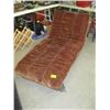 Image 1 : LOUNGE CHAIR