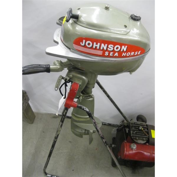 JOHNSON MODEL TD20 SEA HORSE 5HP 1947, REBUILT, W/ORIGINAL STICKERS, GOOD RUNNING CONDITION