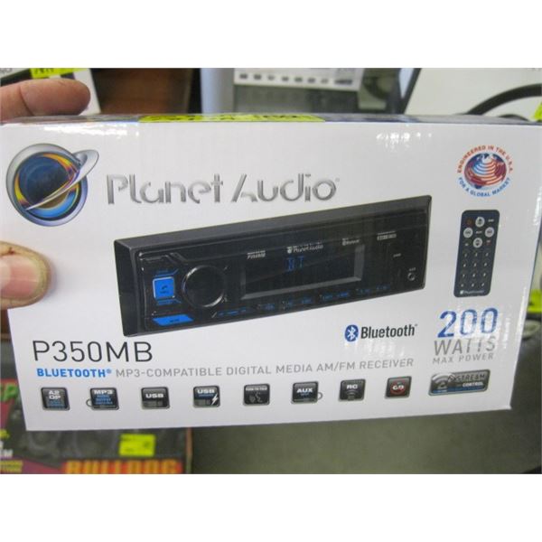 1 PLANET AUDIO BLUETOOTH MP3 COMPATIBLE DIGITAL MEDIA AM/FM RECEIVER