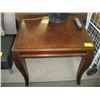 Image 1 : 3 PIECE COFFEE & END TABLE SET