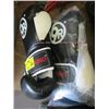 Image 2 : 2 PAIRS OF 9 ROUND BOXING GLOVES