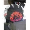 Image 2 : 1 BAG OF 9 ROUND SHIRTS