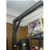 Image 1 : HEAVY STAND W/VERTICAL HEAVY BAG