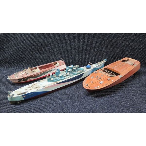 Qty 3 Model Boats: Battleship Missouri 32"L, Wooden Speed Boat & Chris Craft 18"L