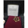 Image 8 : The Palace Shop Halia Aloha Ornament w/ History & Daimaru Floral Brooch in Original Boxes
